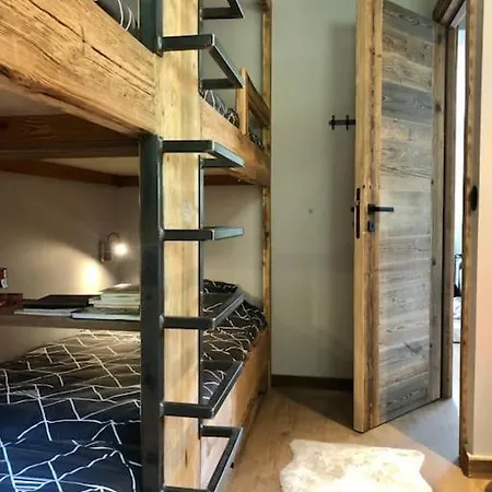 Vieux Bois Renove Avec Terrasse