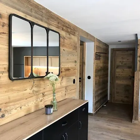 Vieux Bois Renove Avec Terrasse